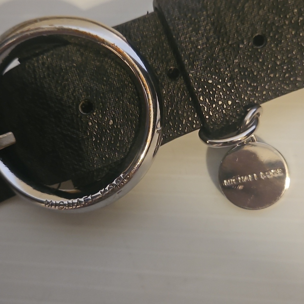 MICHAEL KORS Signature Belt with Charm Logo Brand Buckle Silver - Picture 3 of 4